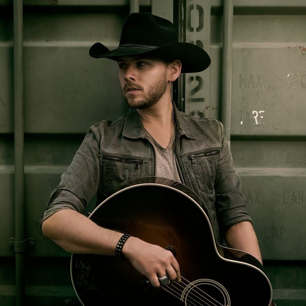 Brett Joins Nashville’s CMA Music Festival Lineup