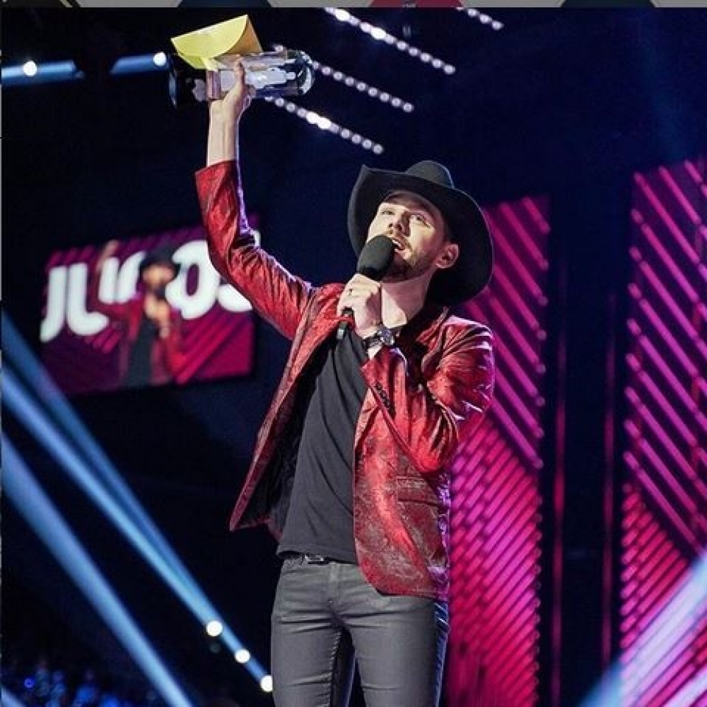 Brett Kissel Wins 2019 Juno and Receives Multiple Gold Certifications